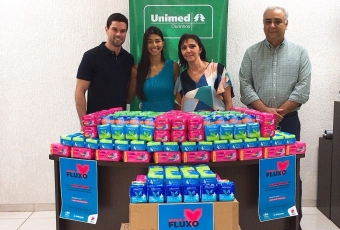 Unimed Ourinhos realiza entrega de absorventes para Fundo Social